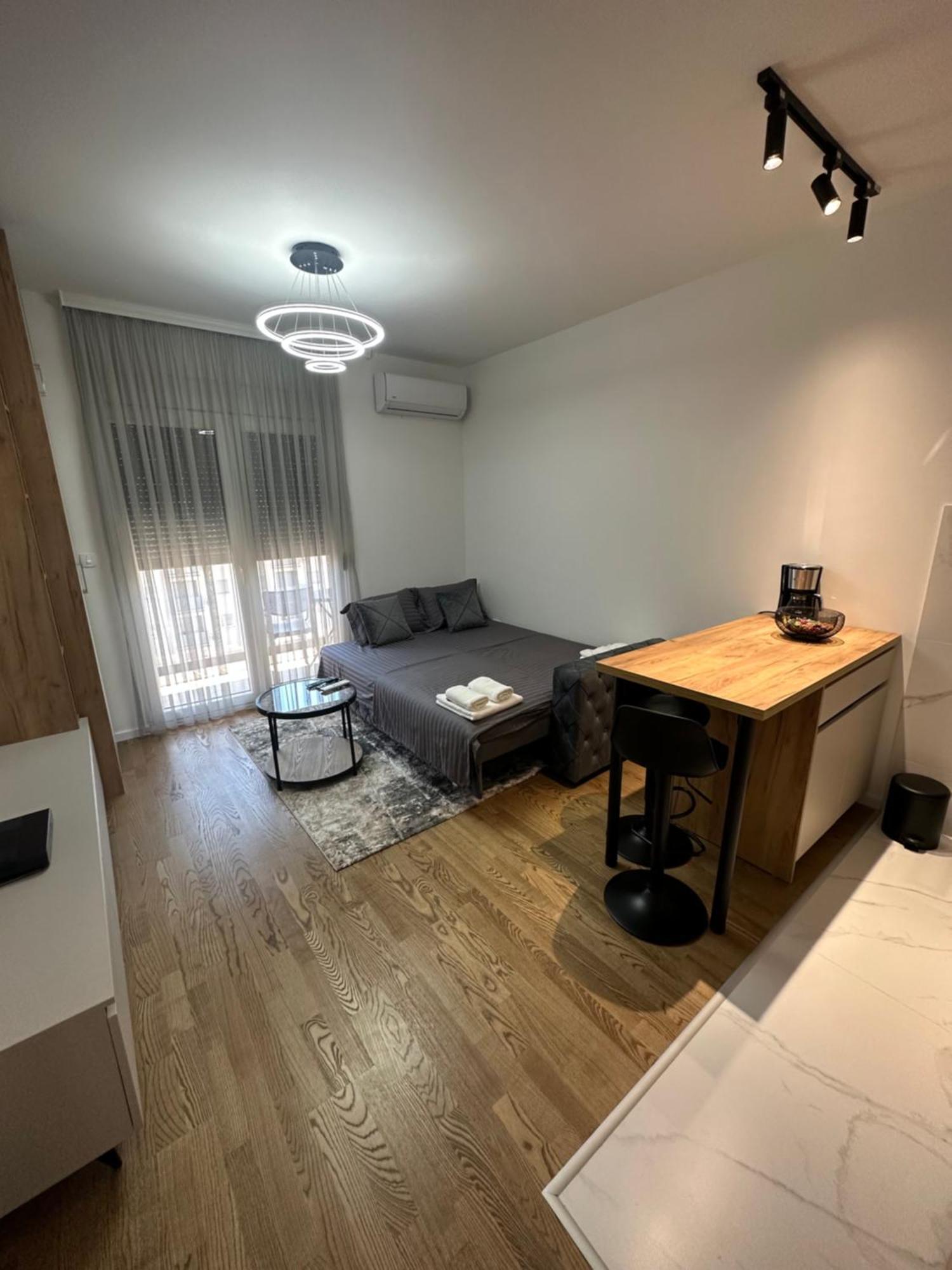 Luxury Apartments D&B Podgorica Eksteriør bilde